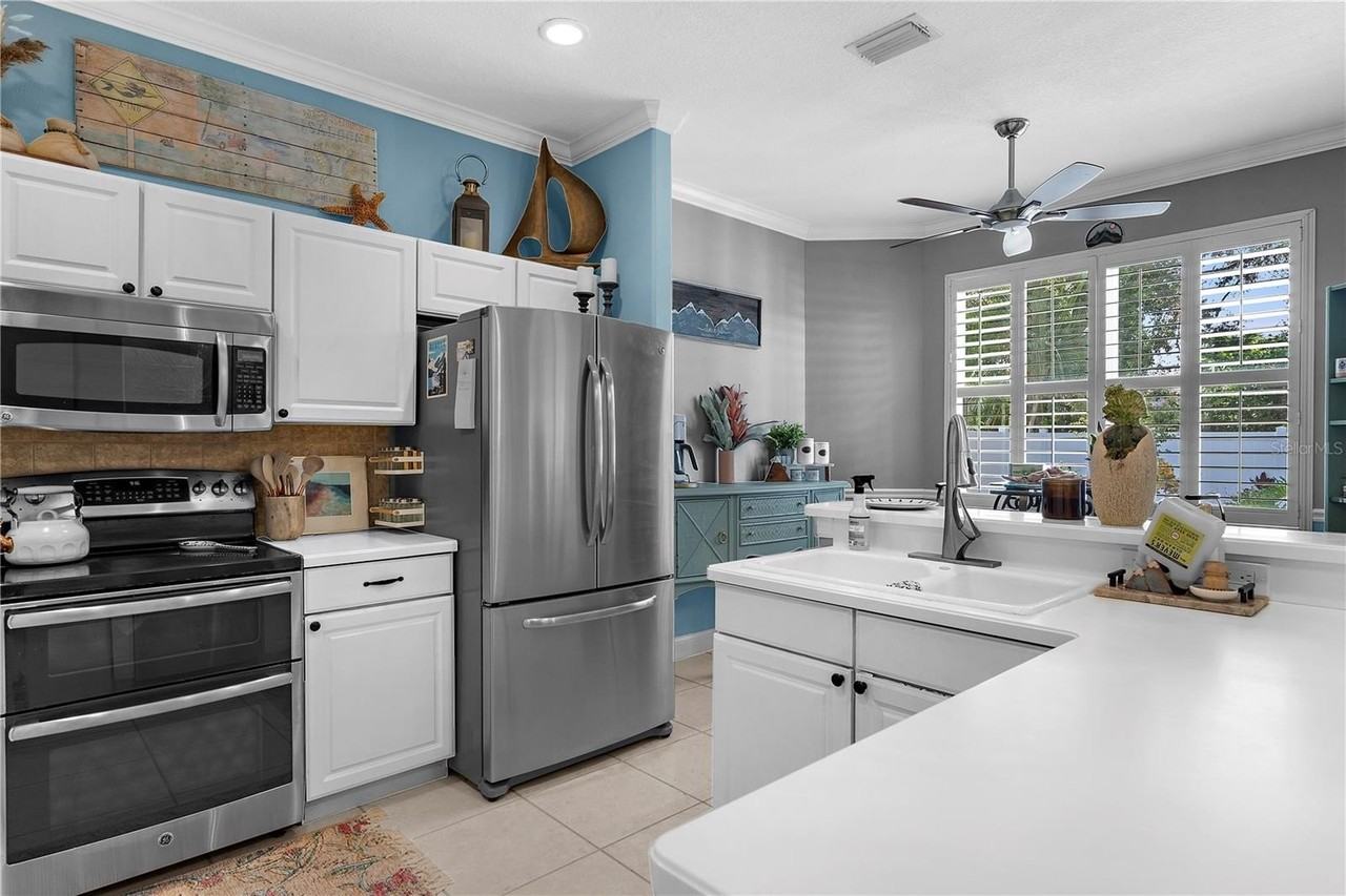 4936 Creekside Trl - Photo 4 of 26