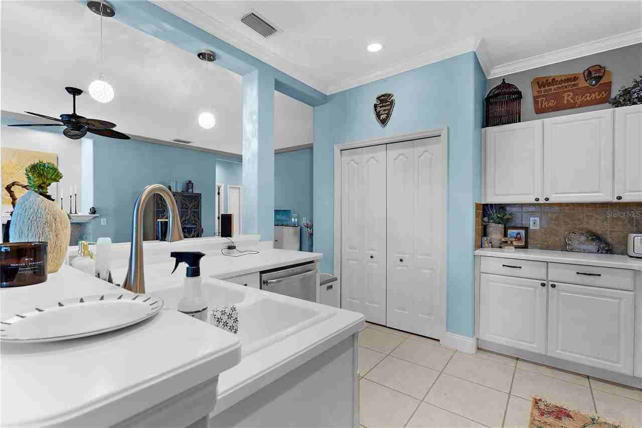 4936 Creekside Trl - Photo 6 of 26