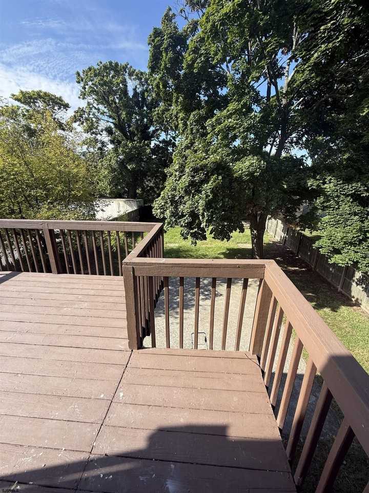 129 Shadeland Ave - Photo 6 of 27