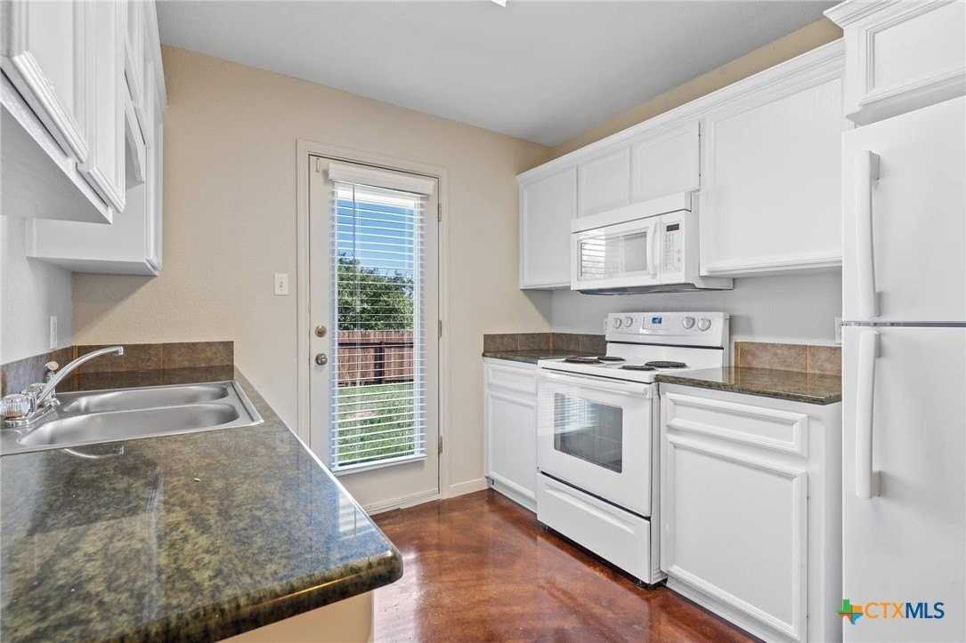 3749 W Amity Rd #B - Photo 3 of 14