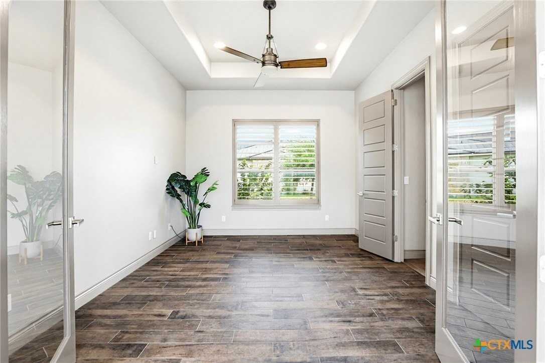 2447 Wallaby Cir - Photo 3 of 33