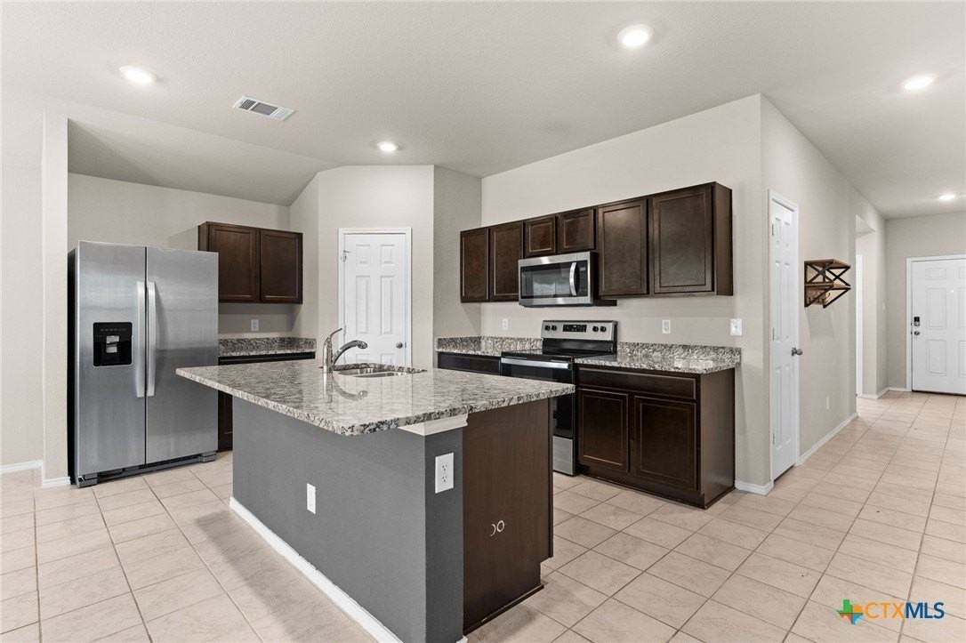 4906 Karen Green Dr - Photo 4 of 16