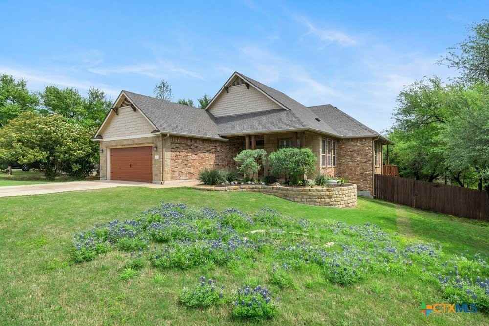 2402 Twin Ridge Ct - Photo 4 of 29
