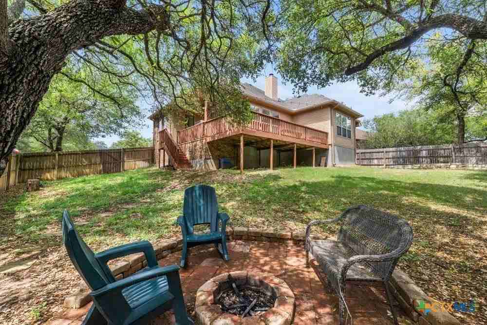 2402 Twin Ridge Ct - Photo 5 of 29
