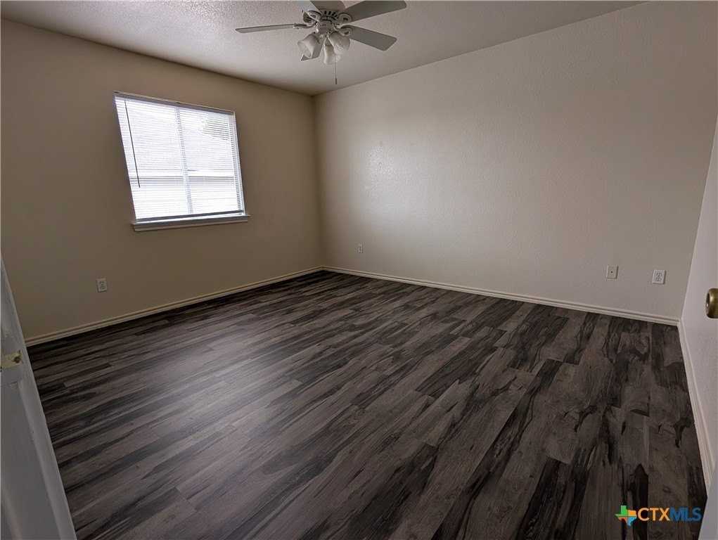 885 Sagewood Trl - Photo 7 of 8