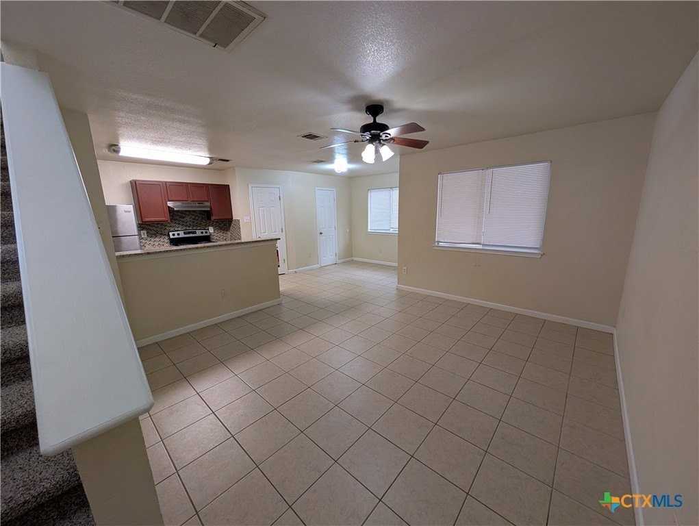 887 Sagewood Trl - Photo 2 of 9