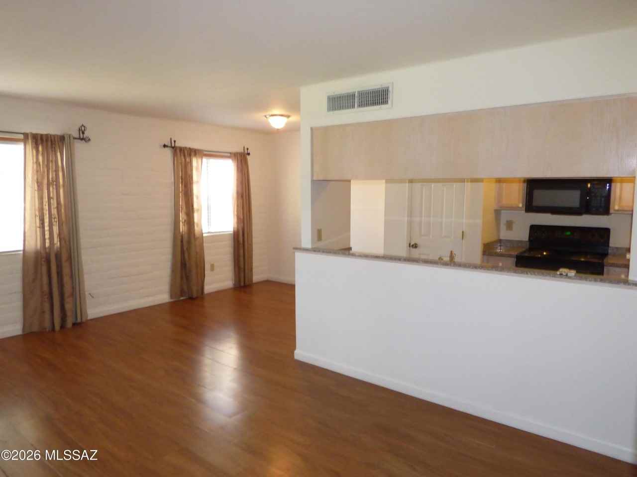 6565 E Calle La Paz #B - Photo 4 of 13