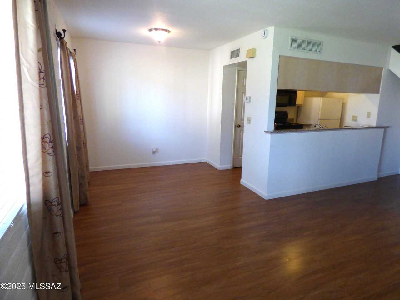 6565 E Calle La Paz #B - Photo 5 of 13
