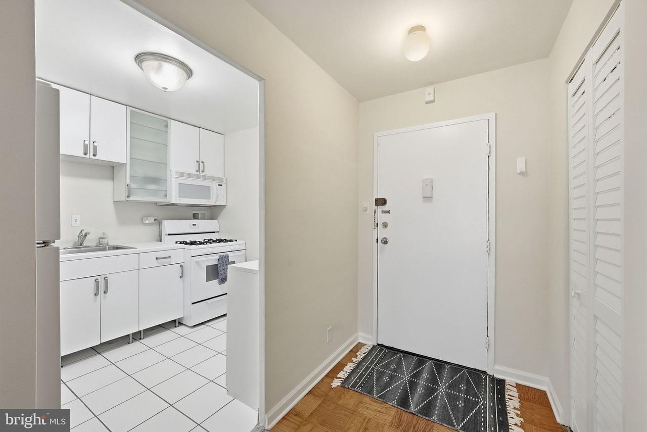 1420 N St Nw #606 - Photo 5 of 16