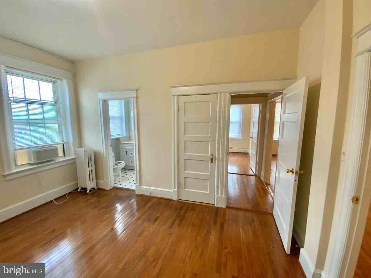 1833 S St Nw #40 - Photo 5 of 15