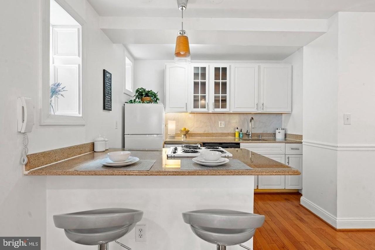 1125 12th St Nw #21 - Photo 6 of 23