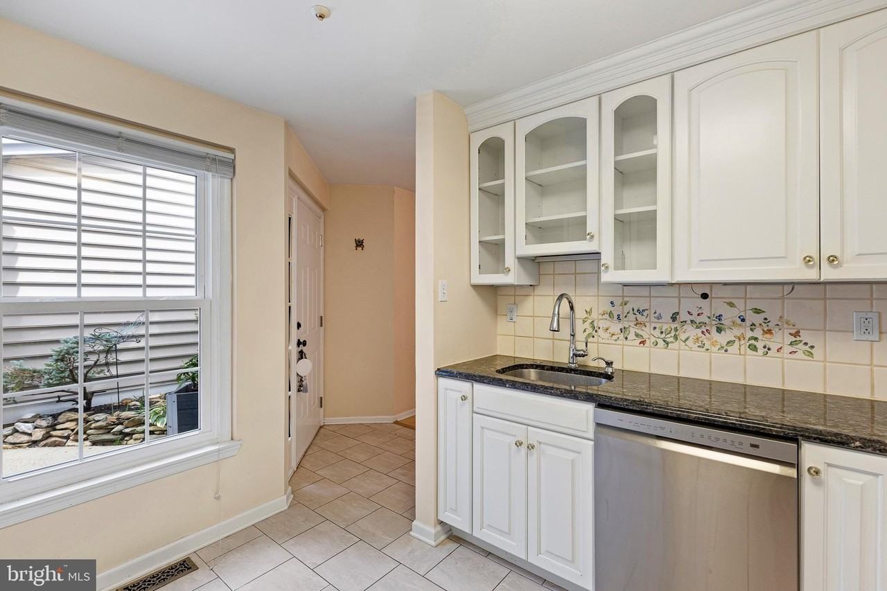 1312 Braken Ave - Photo 6 of 19