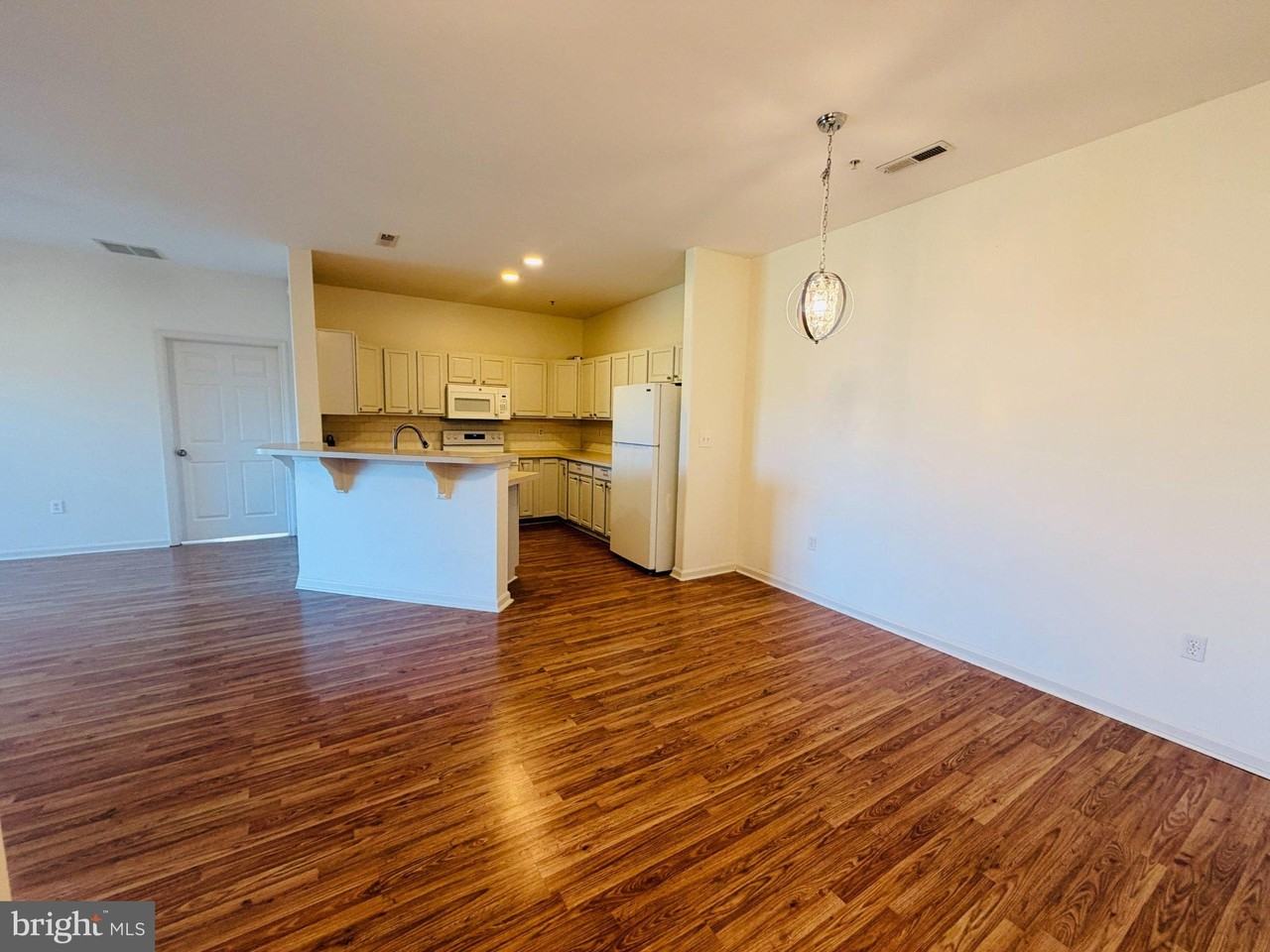 3802F N Sagamore Dr - Photo 2 of 24