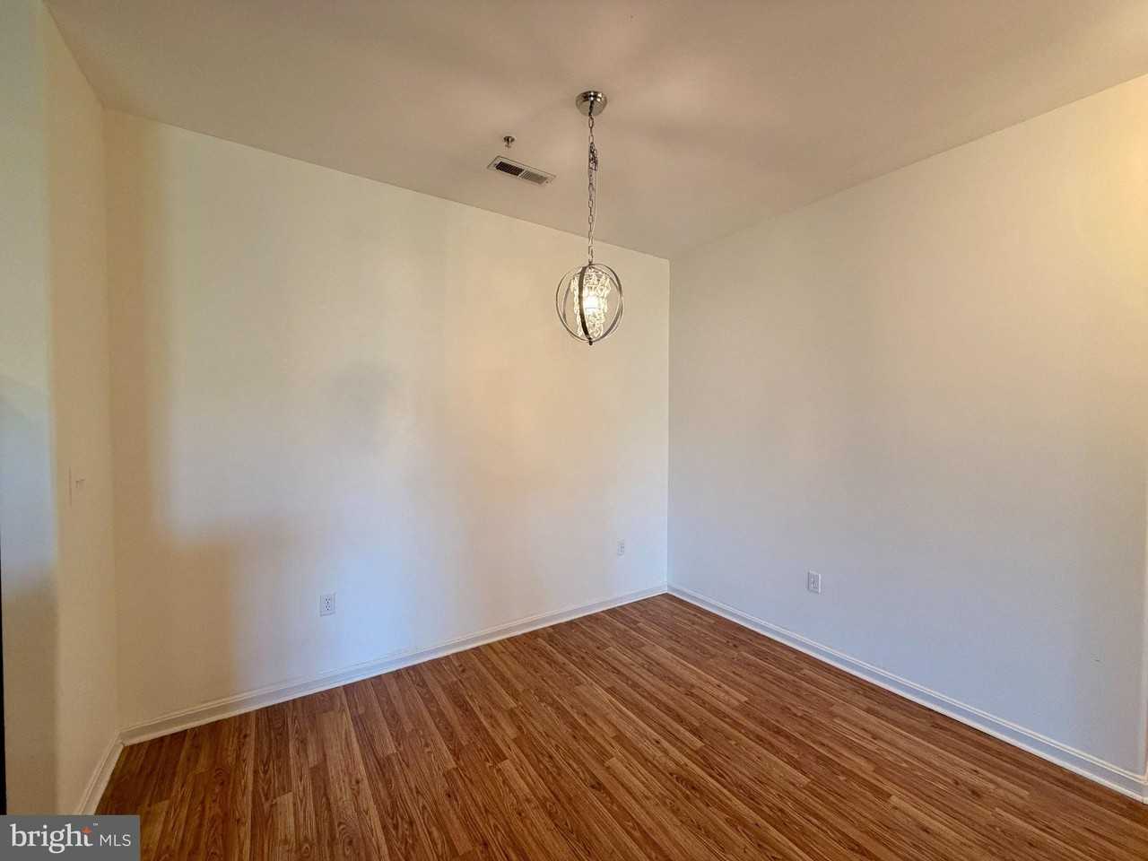 3802F N Sagamore Dr - Photo 4 of 24