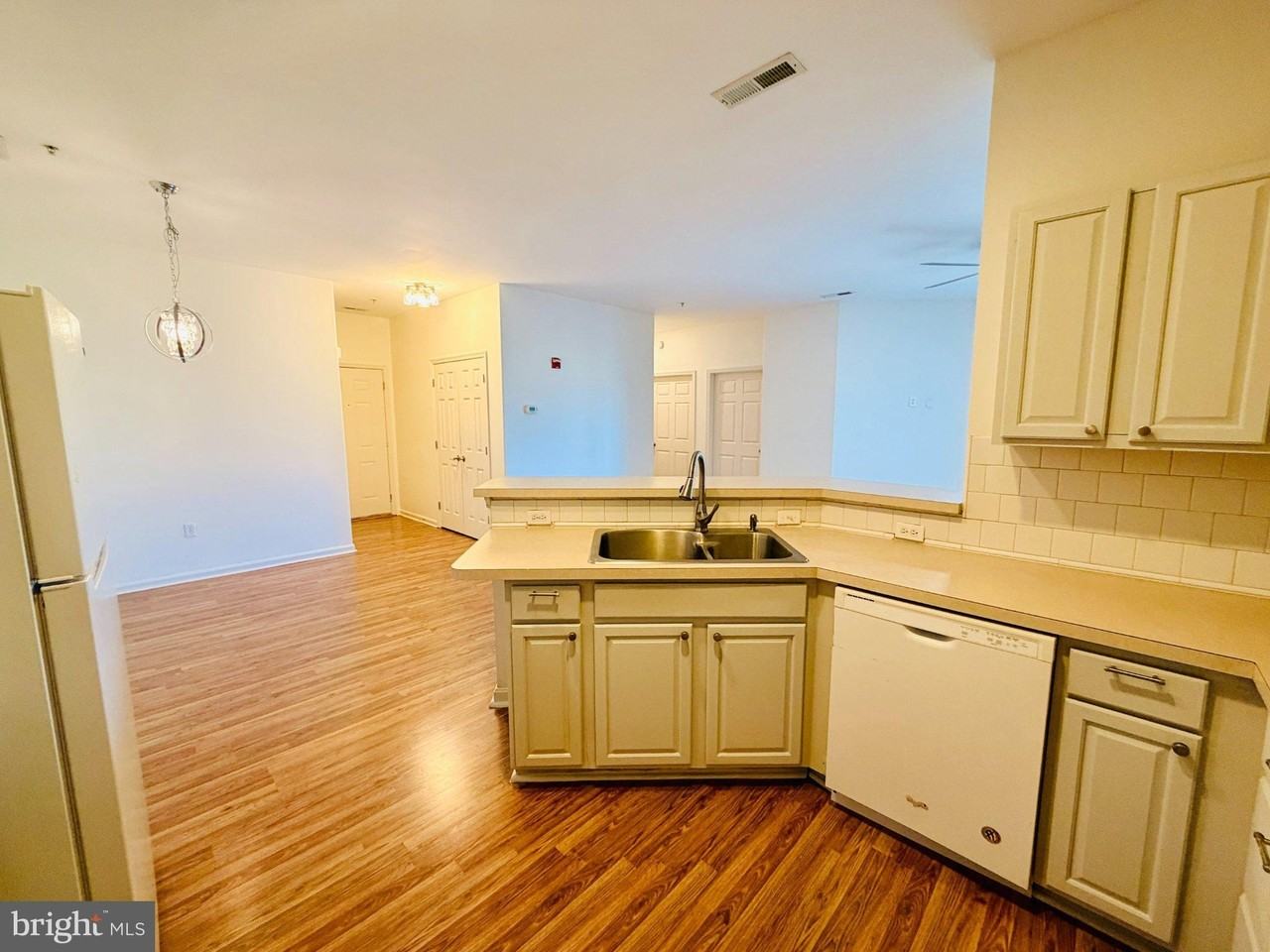 3802F N Sagamore Dr - Photo 6 of 24