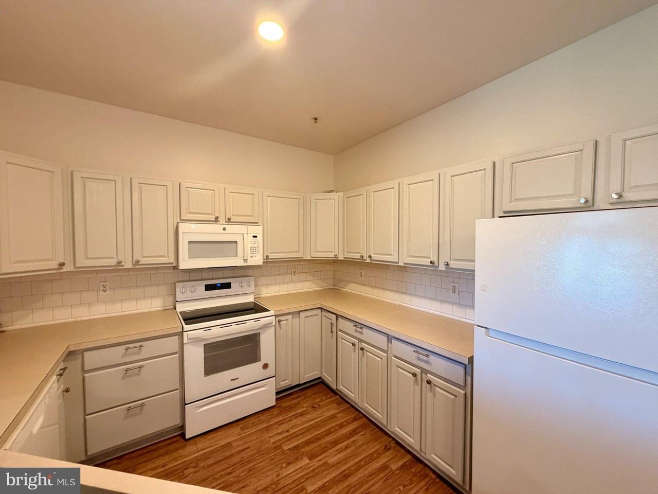 3802F N Sagamore Dr - Photo 7 of 24