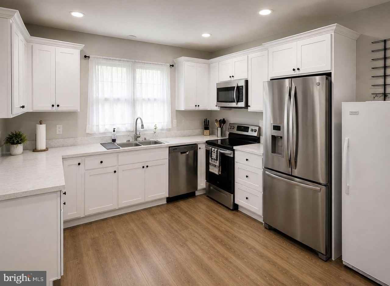 7744 Overhill Rd - Photo 2 of 5