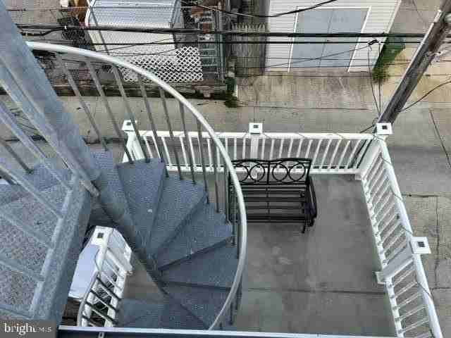1625 Clarkson St - Photo 3 of 20