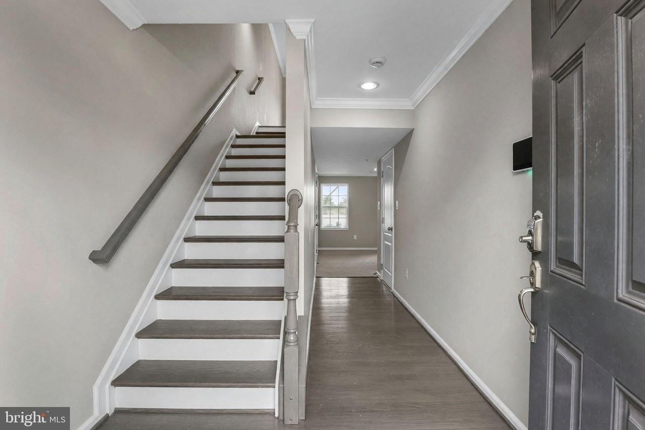 11177 Southport Pl - Photo 3 of 26