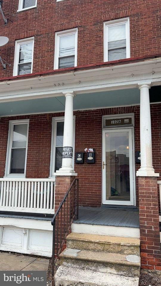 102 W Main St #A