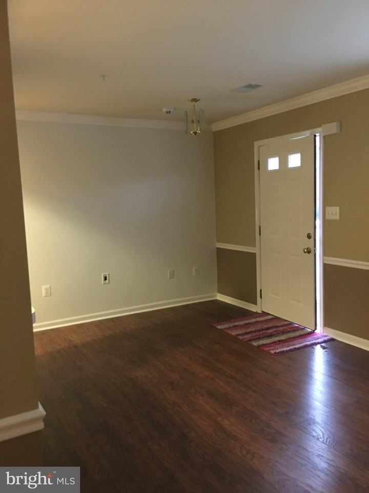 114 N Altamont Ave #114 - Photo 6 of 13