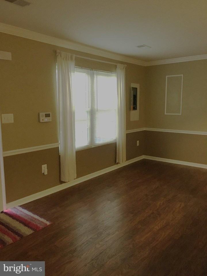 114 N Altamont Ave #114 - Photo 4 of 13