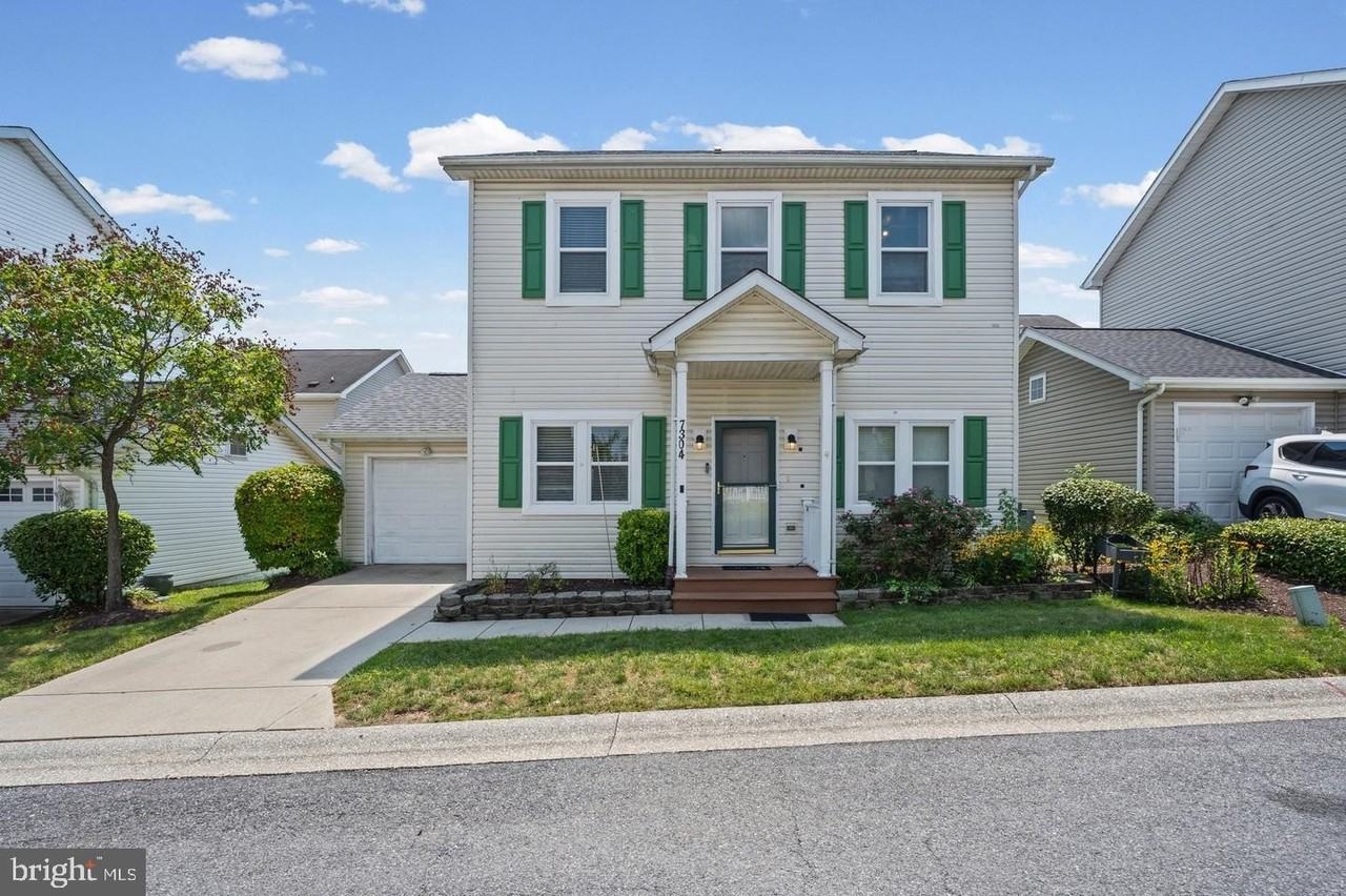 7304 Point Patience Way - Photo 2 of 35