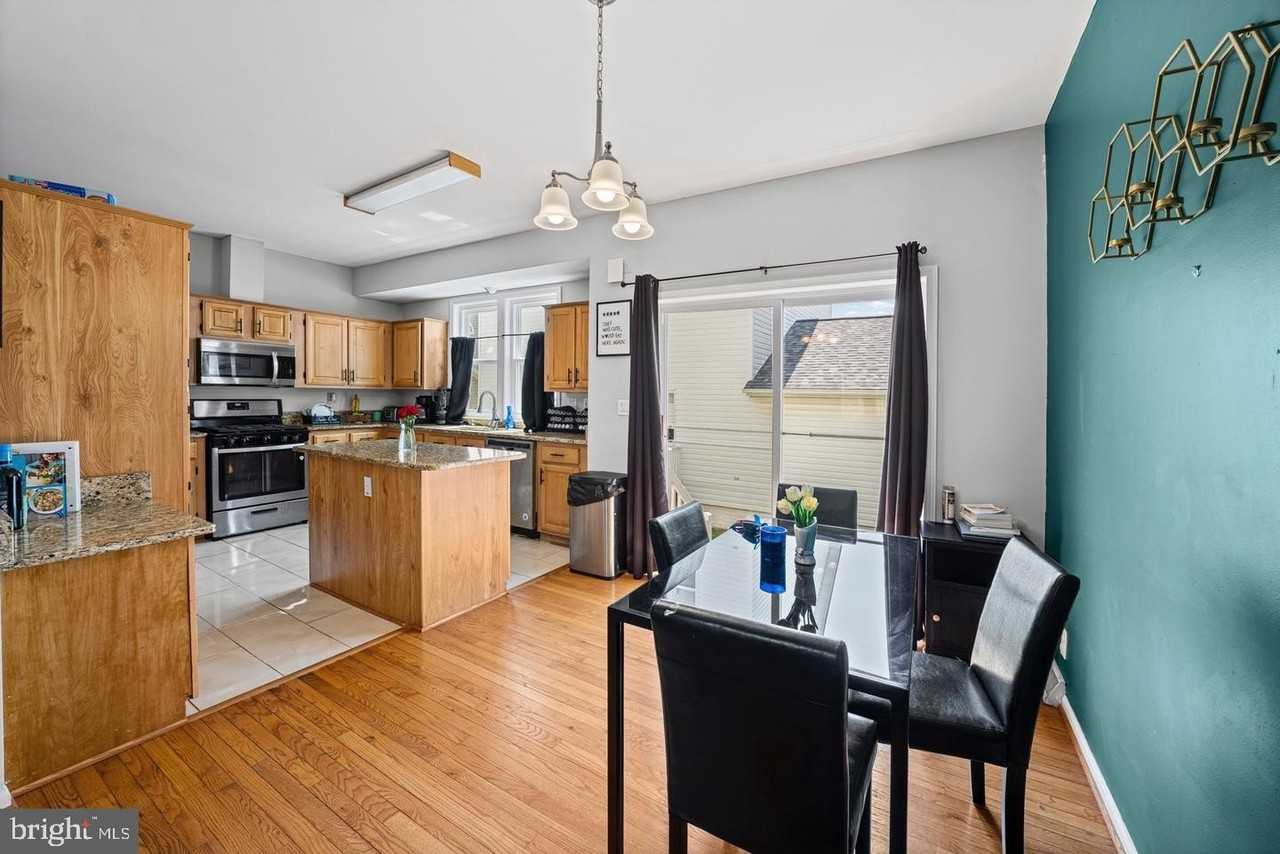 7304 Point Patience Way - Photo 6 of 35