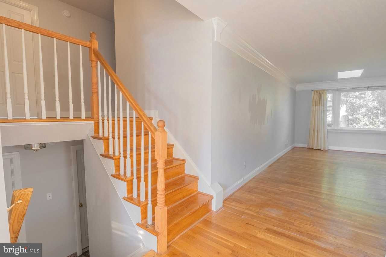 11714 Tifton Dr - Photo 3 of 16