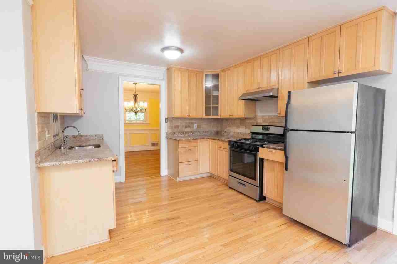 11714 Tifton Dr - Photo 4 of 16