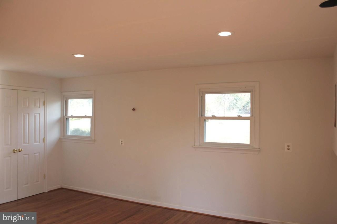 11714 Tifton Dr - Photo 6 of 16