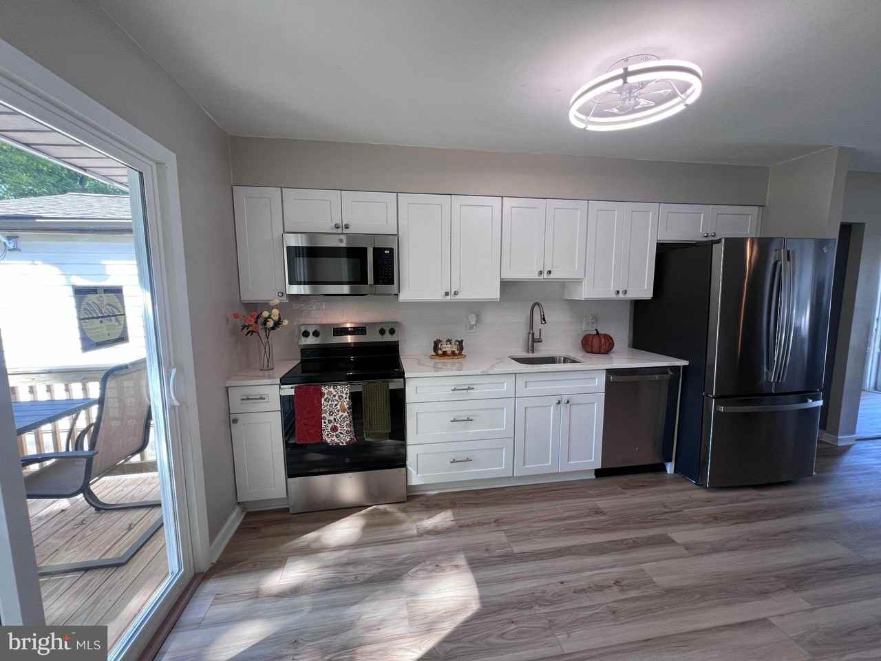 518 Carver Ct - Photo 3 of 13