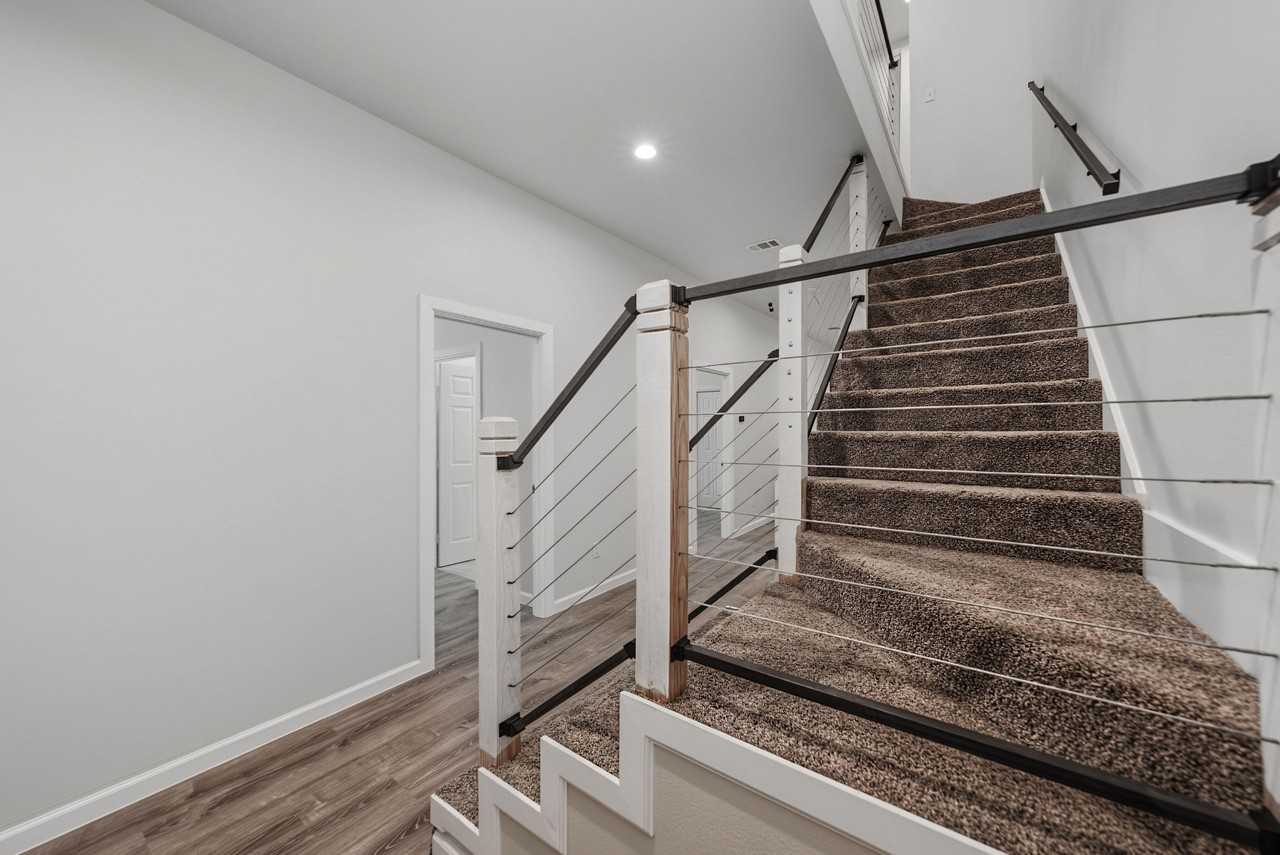 Nokomis Ave - Photo 2 of 16