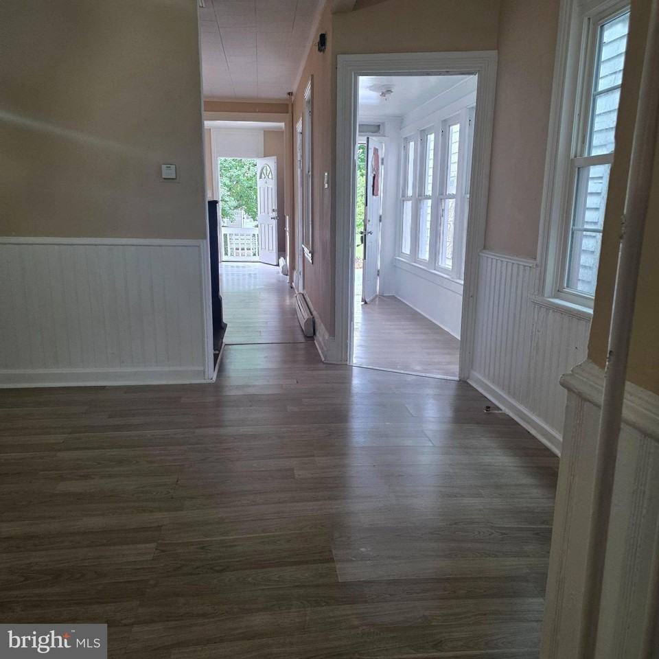 104 Thompson St - Photo 6 of 14