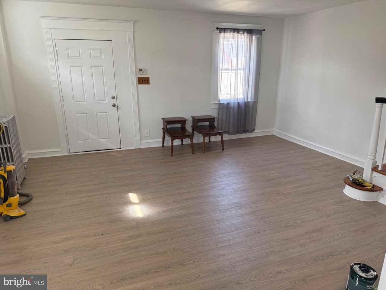 261 Long Ln - Photo 3 of 17