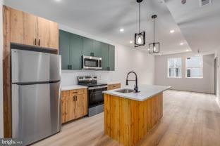 1224 W Silver St #2 - Photo 1 of 1