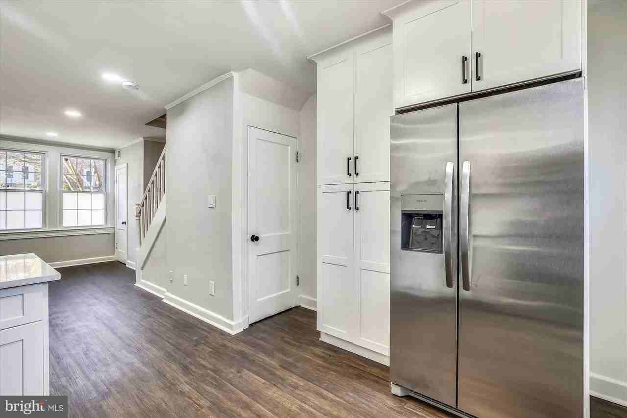 1201 S Barton St #137 - Photo 2 of 28