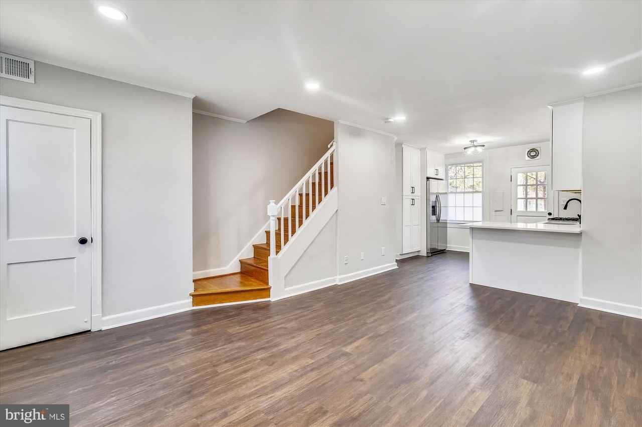 1201 S Barton St #137 - Photo 4 of 28
