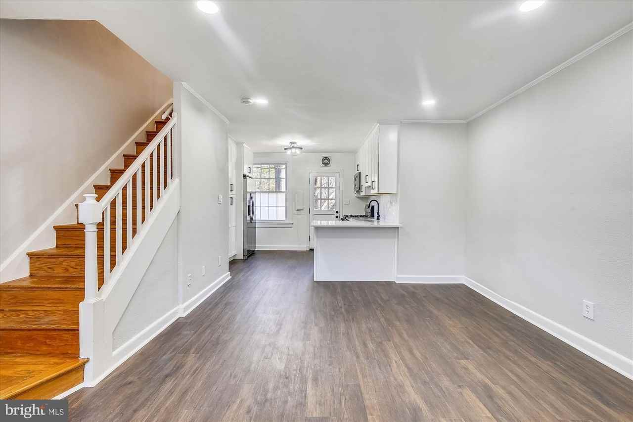 1201 S Barton St #137 - Photo 5 of 28