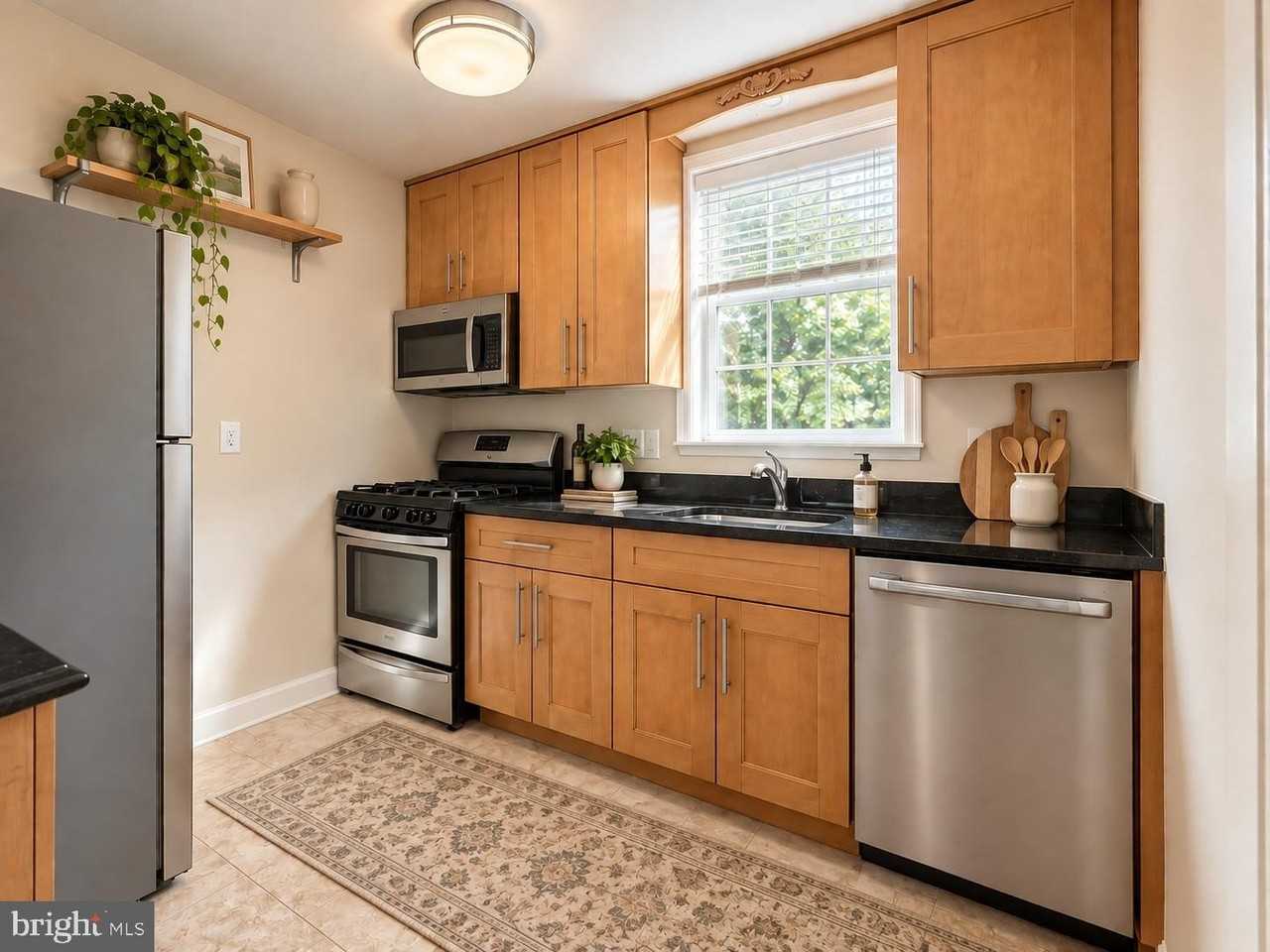 3753 Mark Dr - Photo 4 of 16
