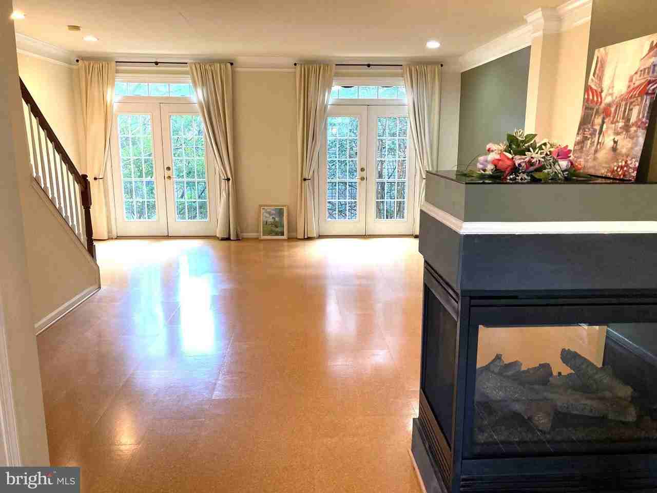 12041 Overbridge Ln - Photo 5 of 11