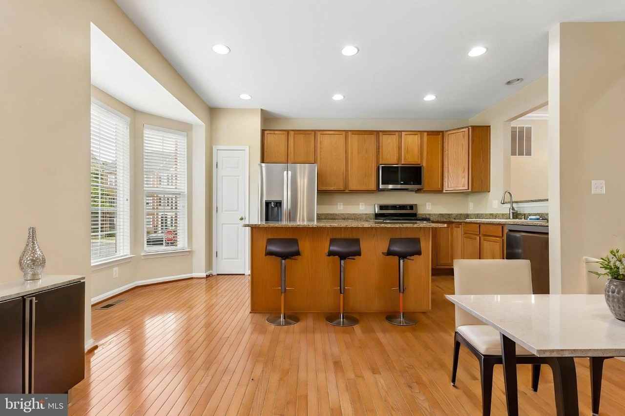 12955 Mandolin Ln - Photo 4 of 30