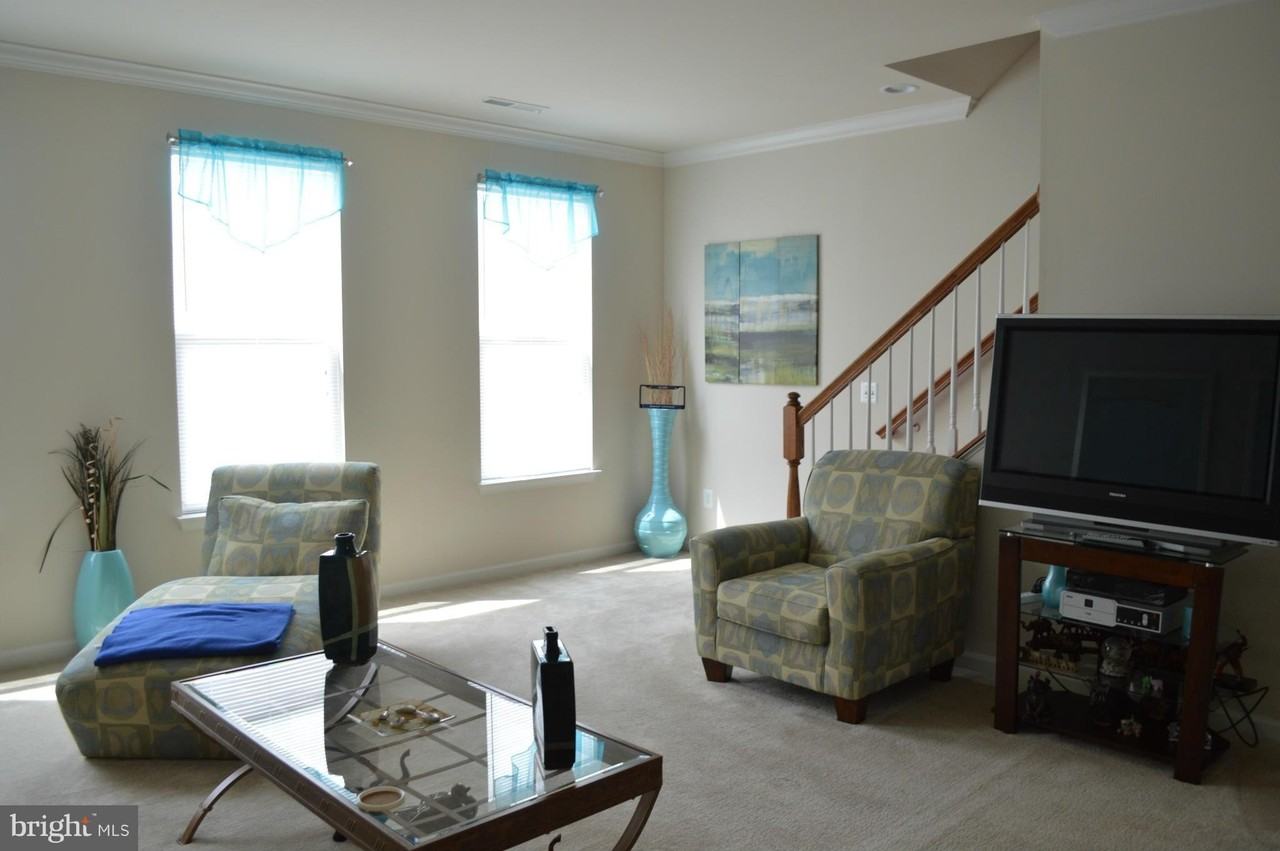 27 Rapidan Dr - Photo 4 of 26
