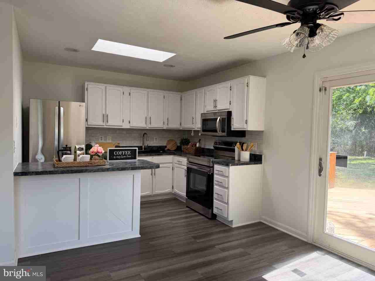 105 Walnut Dr - Photo 7 of 18