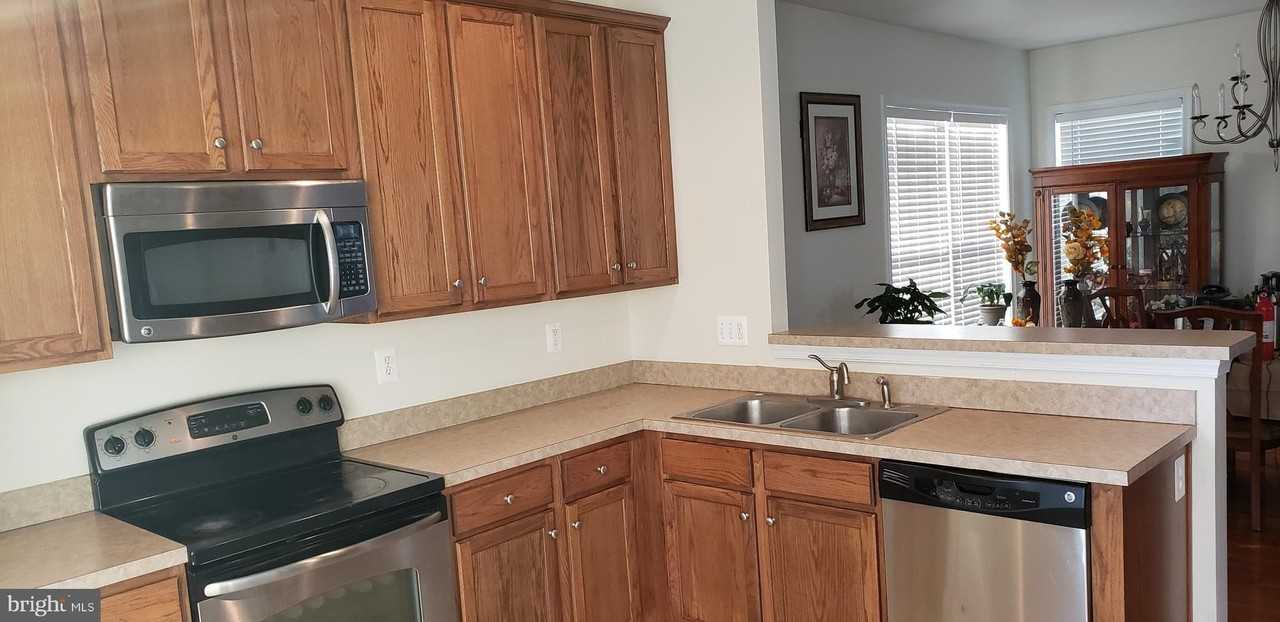332 Bashore Dr - Photo 4 of 22