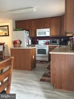 12 Mabel Ln - Photo 5 of 15