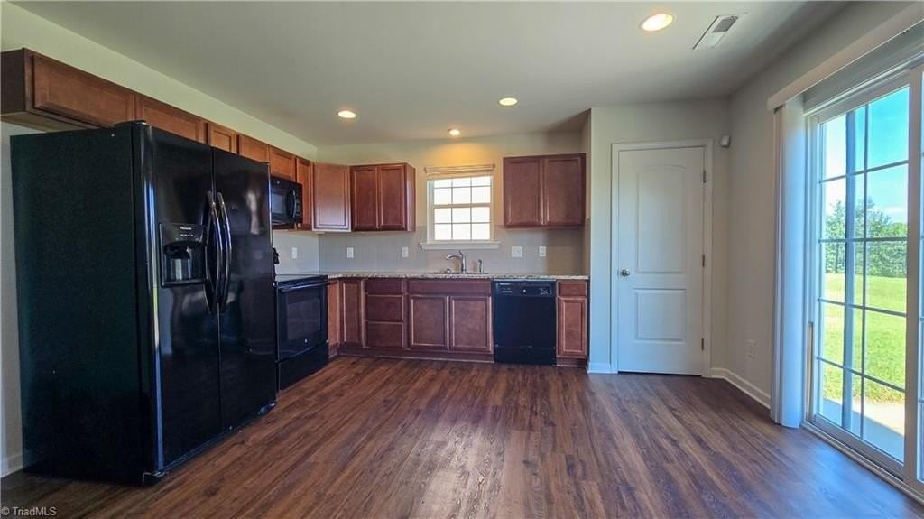 5733 Midstream Cir - Photo 3 of 11