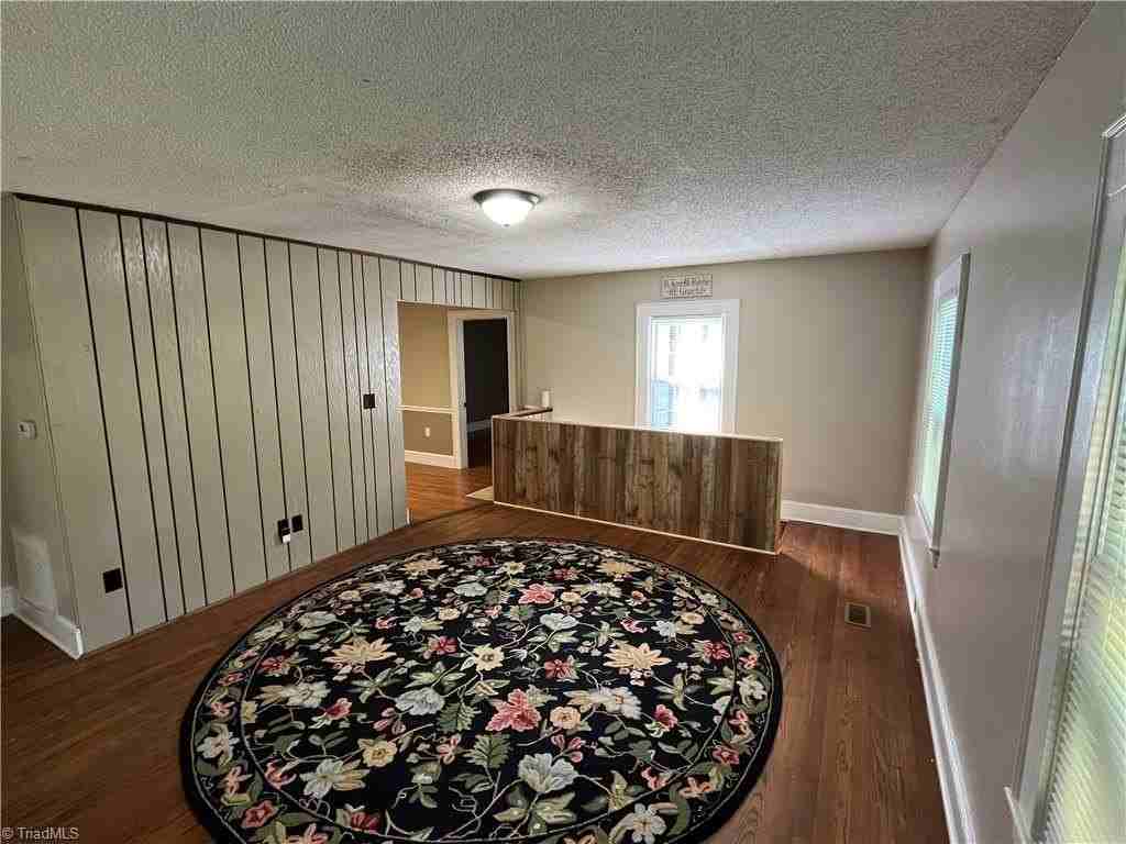 2535 Marble St - Photo 7 of 40
