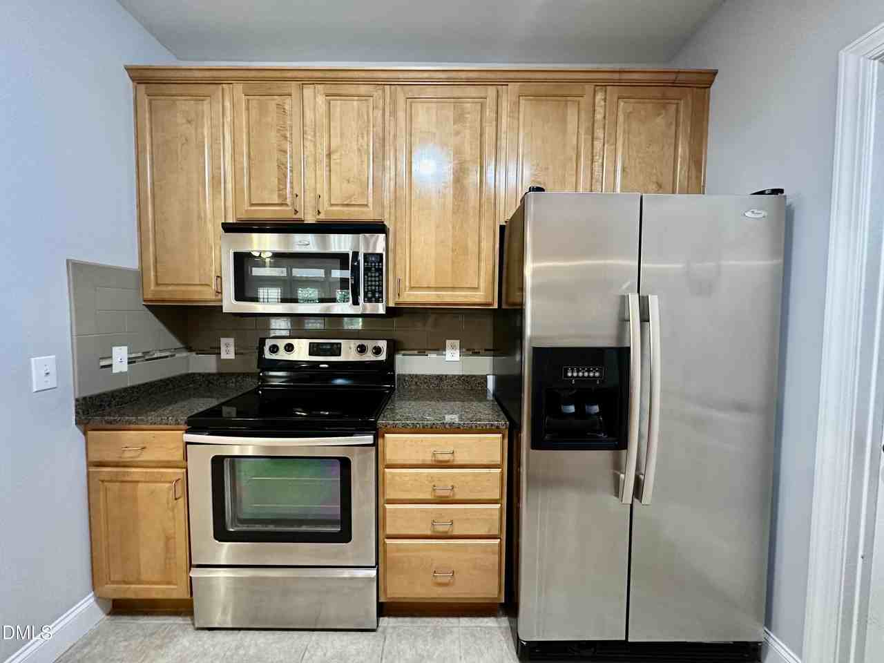 2810 Bedford Ave #305 - Photo 6 of 23