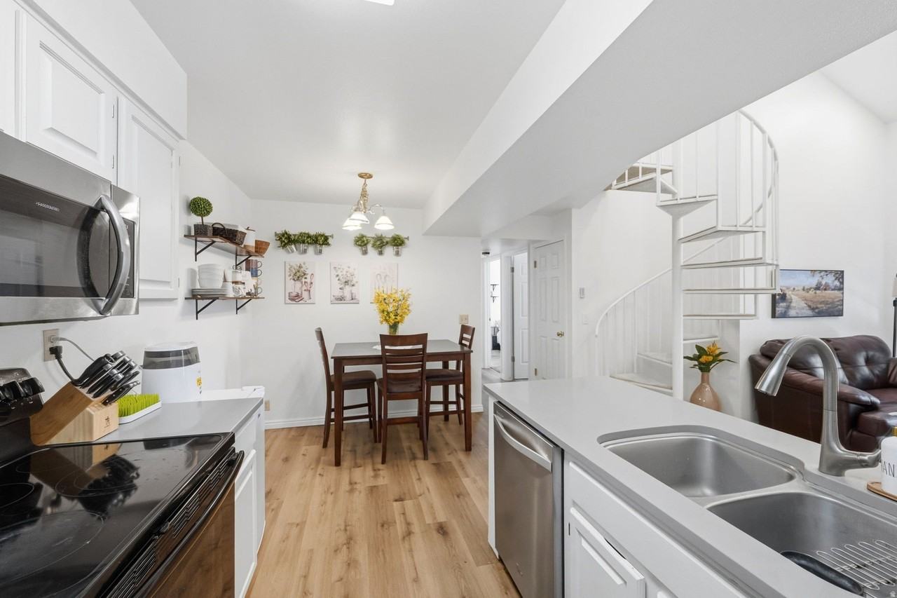 650 S Main St #3304 - Photo 5 of 13
